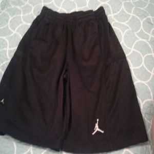 ☇Boys Jordan shorts☇