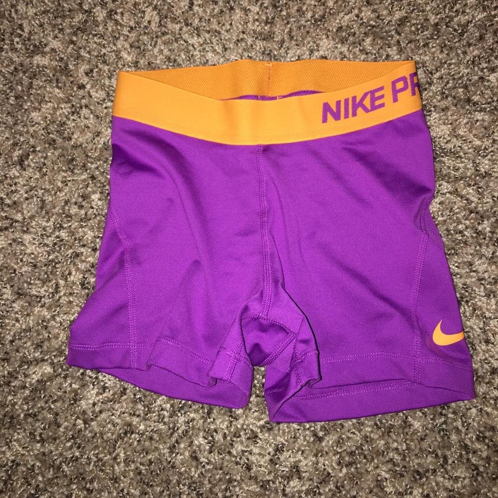 Nike Pro