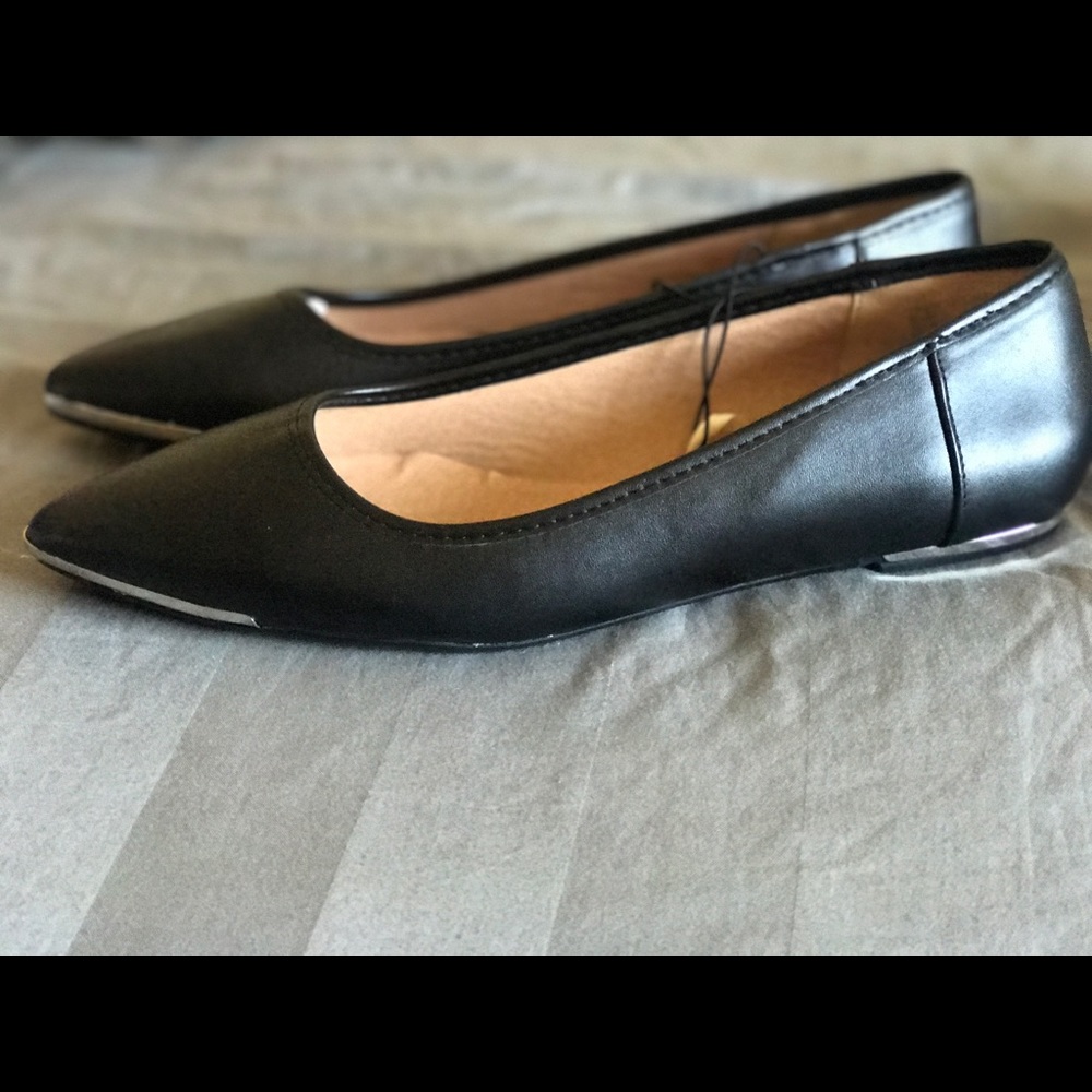 Lane Bryant Blck Leather Flats (Wide)