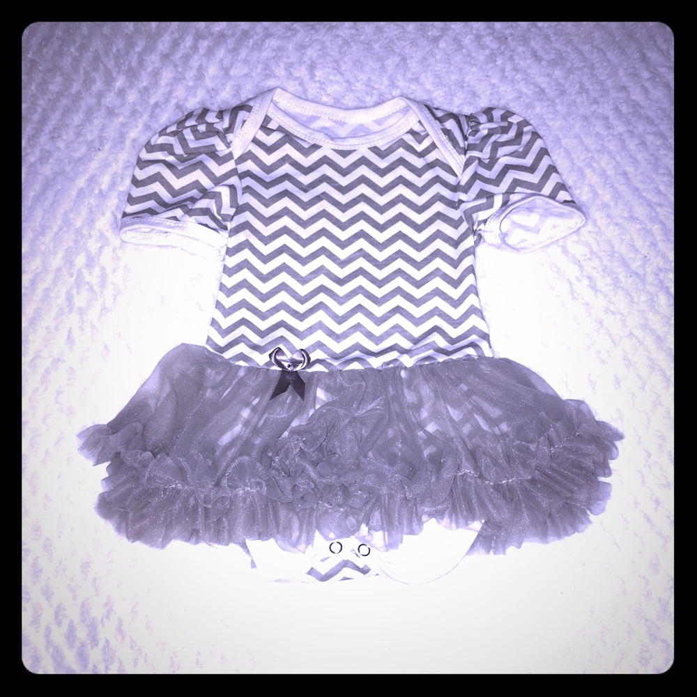 ✨3x$20✨Bodysuit with tutu