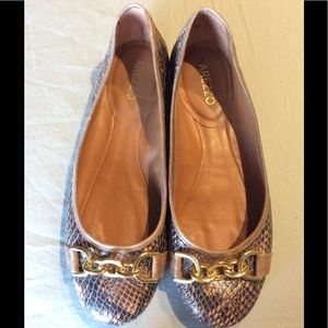 Super versatile snake print flats