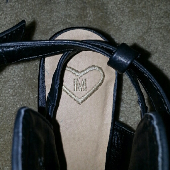 Madeline Western Pumps. NWOT - Picture 7 of 7