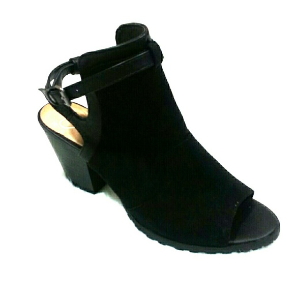 Madeline Western Pumps. NWOT - Picture 2 of 7