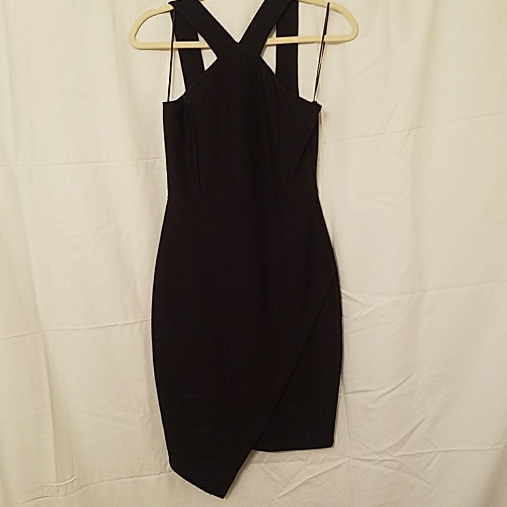 Size fits like a 6! LBD never worn!!!