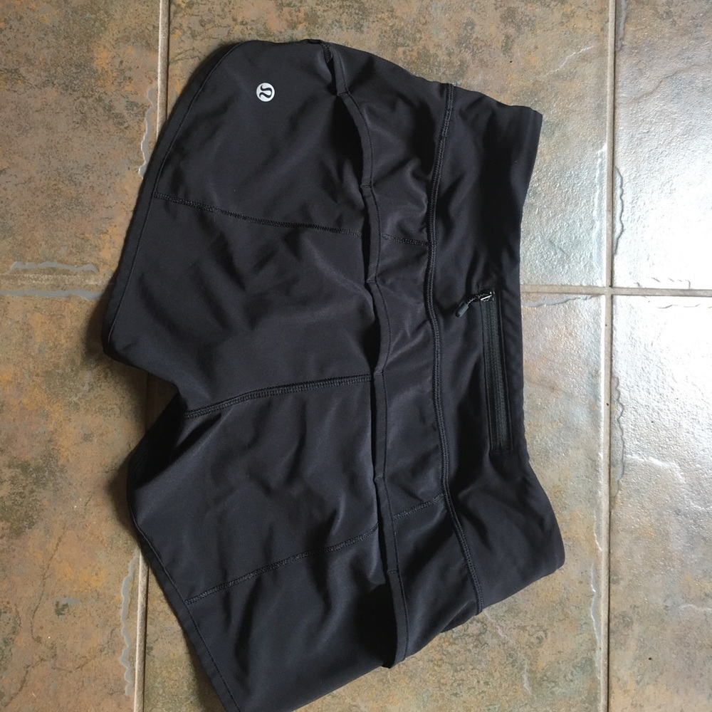 Black lululemon speed shorts
