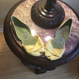 Yellow flats