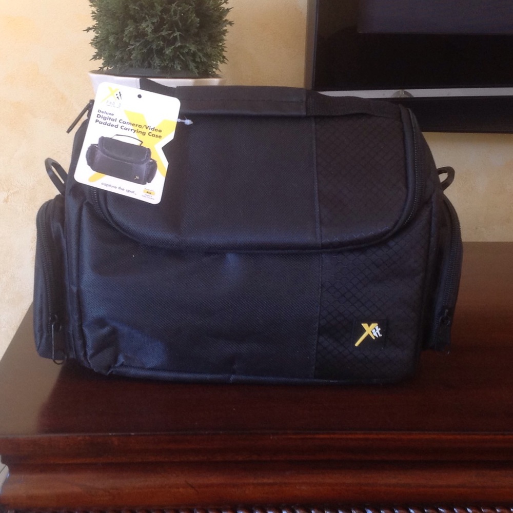 Camera/video case NWT