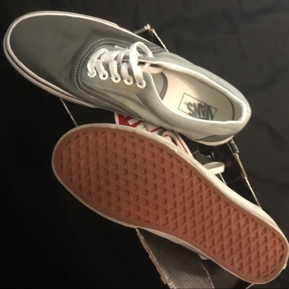 Vans - Picture 2 of 3