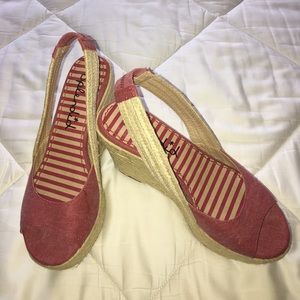 Wedge sanders