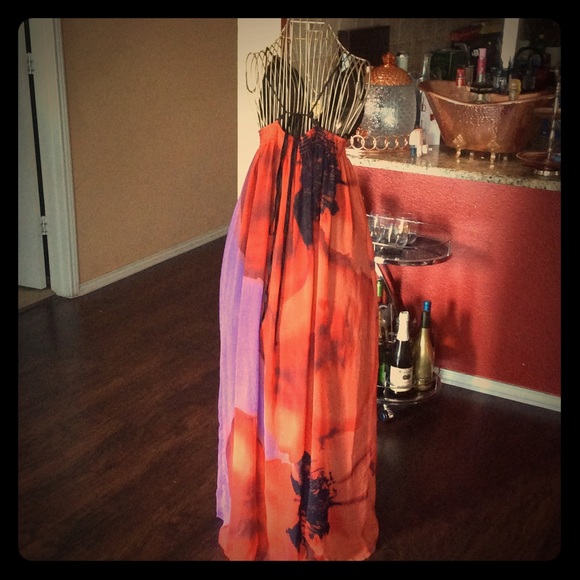 A gorgeous Arden B sundress💃🏻👠 - Picture 2 of 5