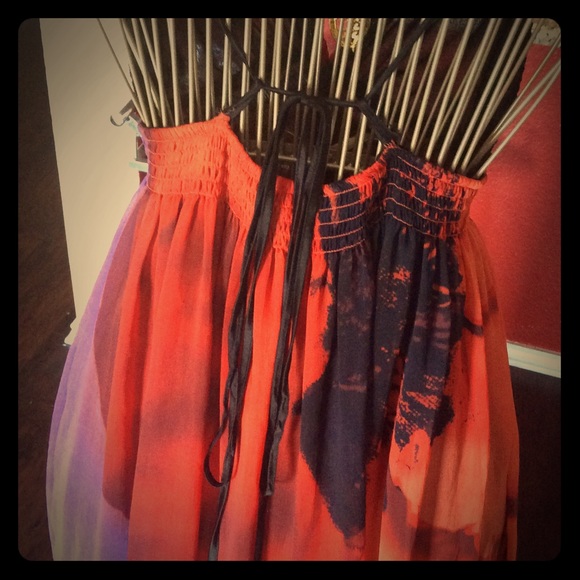 A gorgeous Arden B sundress💃🏻👠 - Picture 3 of 5