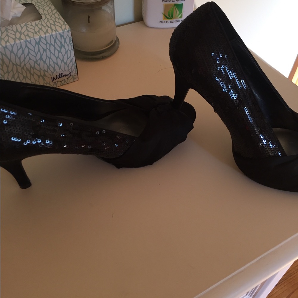 Black sequin dress barn peep toe heel