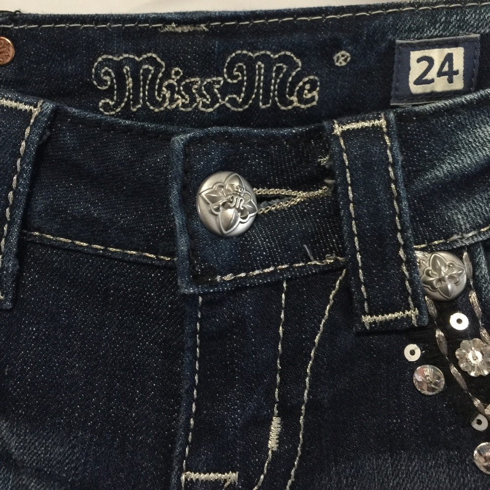 Miss Me Jeans - Picture 2 of 4