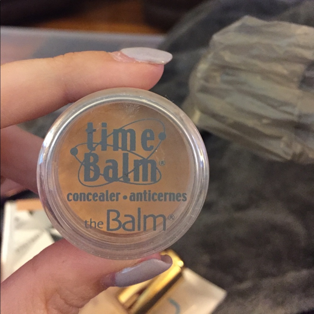 The balm concealer