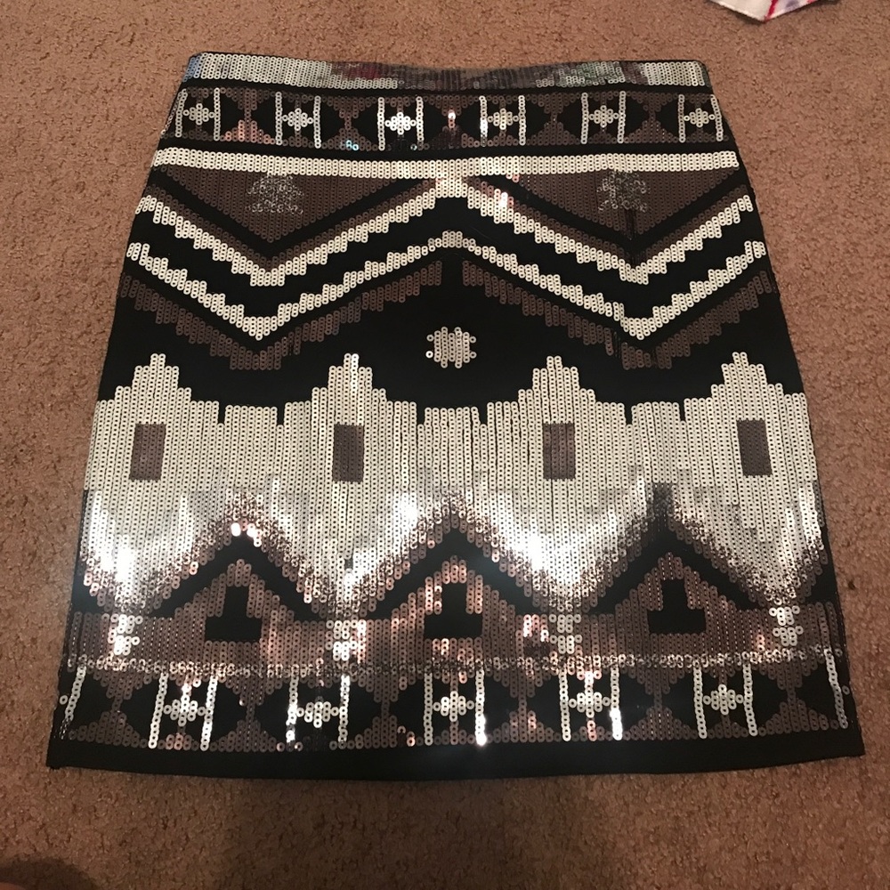 Express sequence skirt - Picture 3 of 4