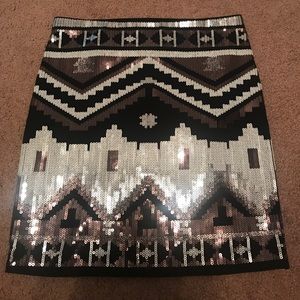 Express sequence skirt