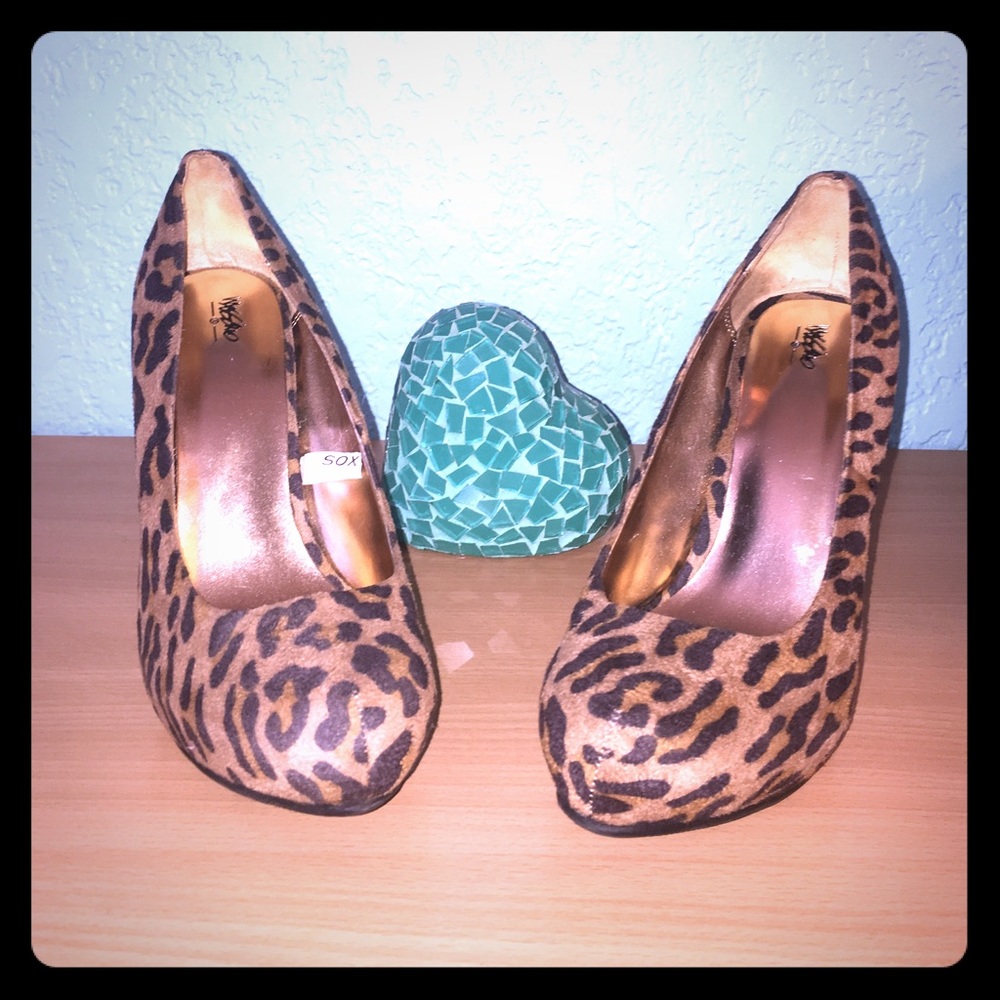 Leopard Pumps 🐆