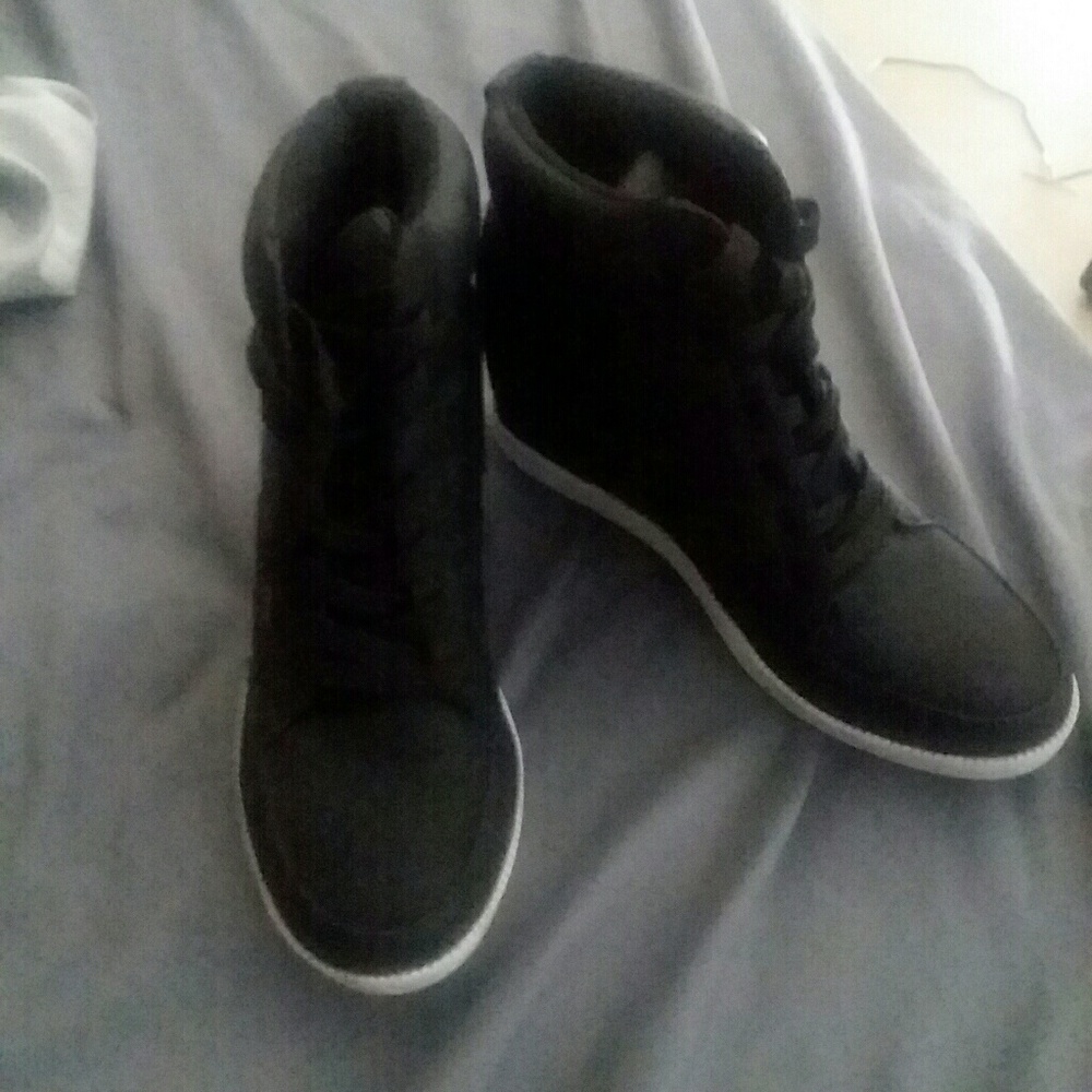 Wedge  shoes