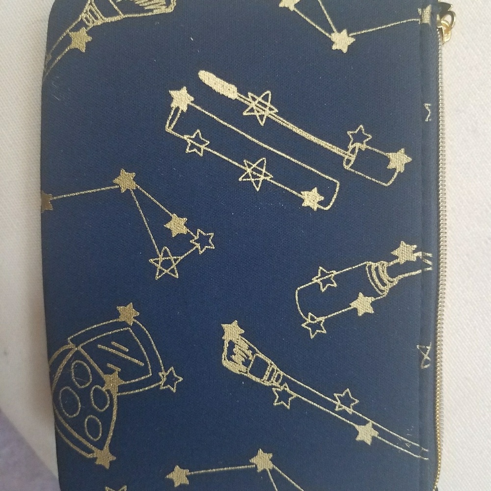 Ipsy makeup bag