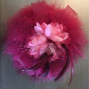 Gorgeous Feather Fascinator