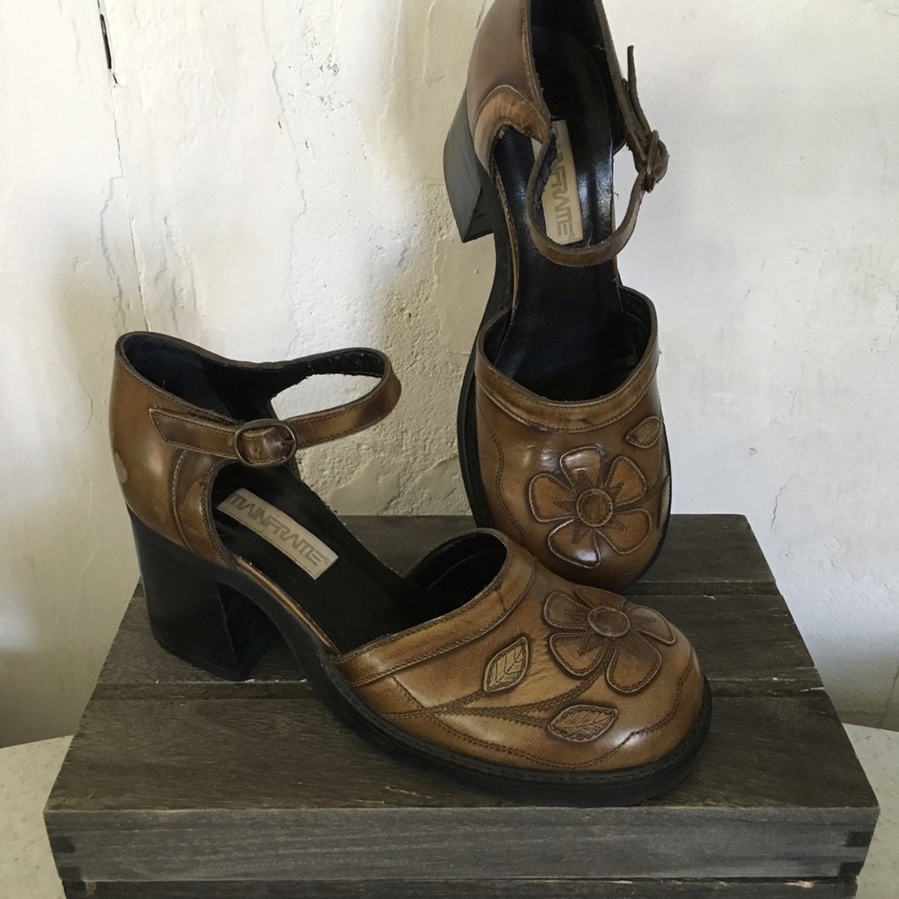 90s flower chunky heels