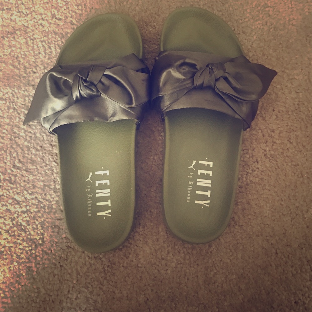 Fenty hunter green sandals