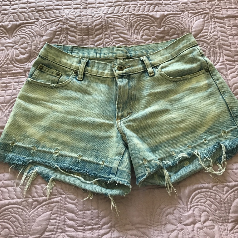 ripped jeans shorts