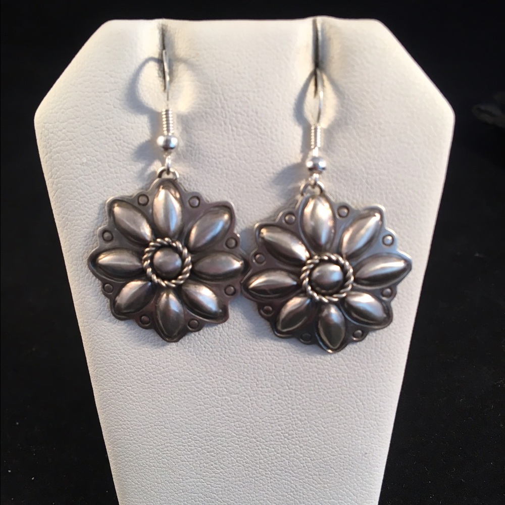 Navajo Sterling Silver Dangle Earrings