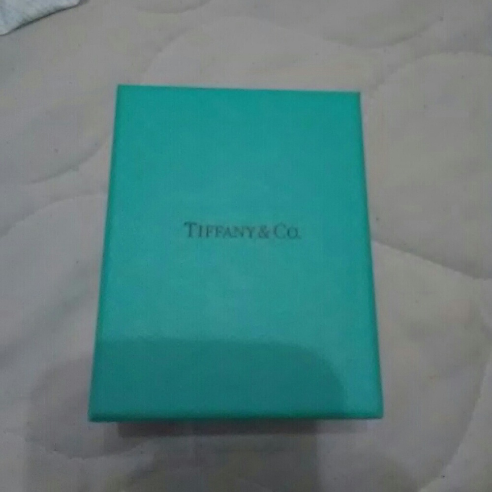 Tiffany Jewelry Box & ring bag