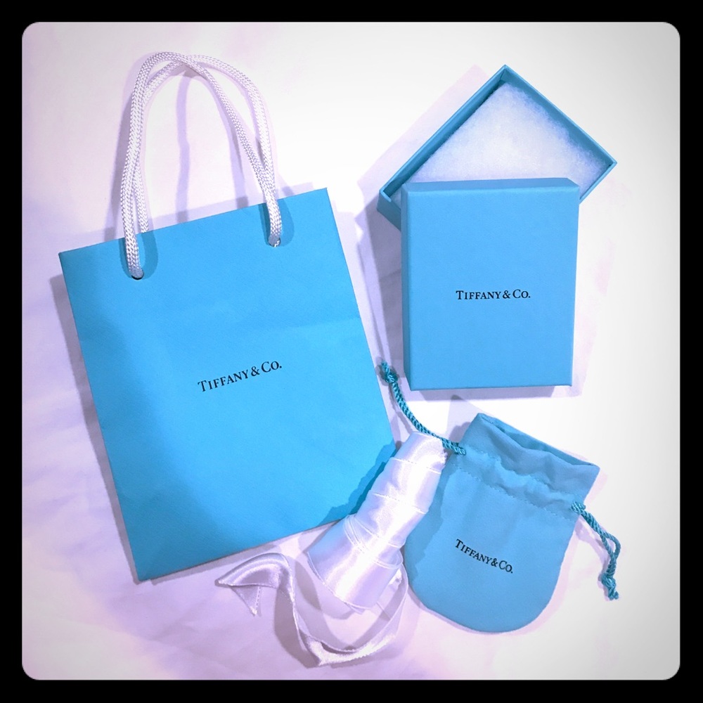Tiffany bag, box, pouch, and ribbon set 🎁🛍🎀