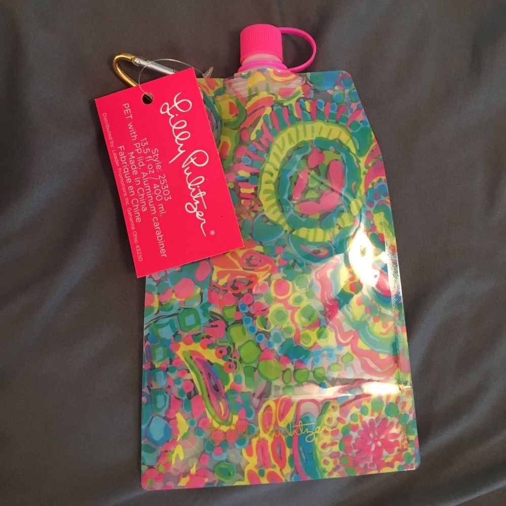 Lilly Pulitzer Drink Pouch NWT
