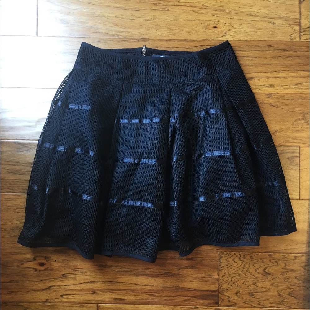 🌪FOREVER 21 black skirt🌪