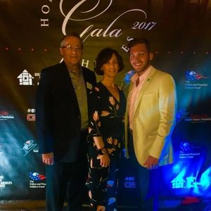 Meet your Posher, Max