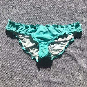 Victoria's secret ruffle cheeky bottoms size s