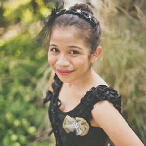 Meet your Posher, Elizabeth