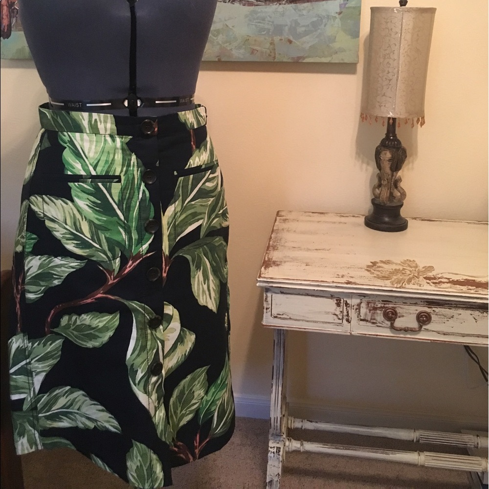 Ann Taylor Palm Skirt