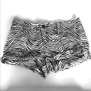 Zebra print shorts - size M/M