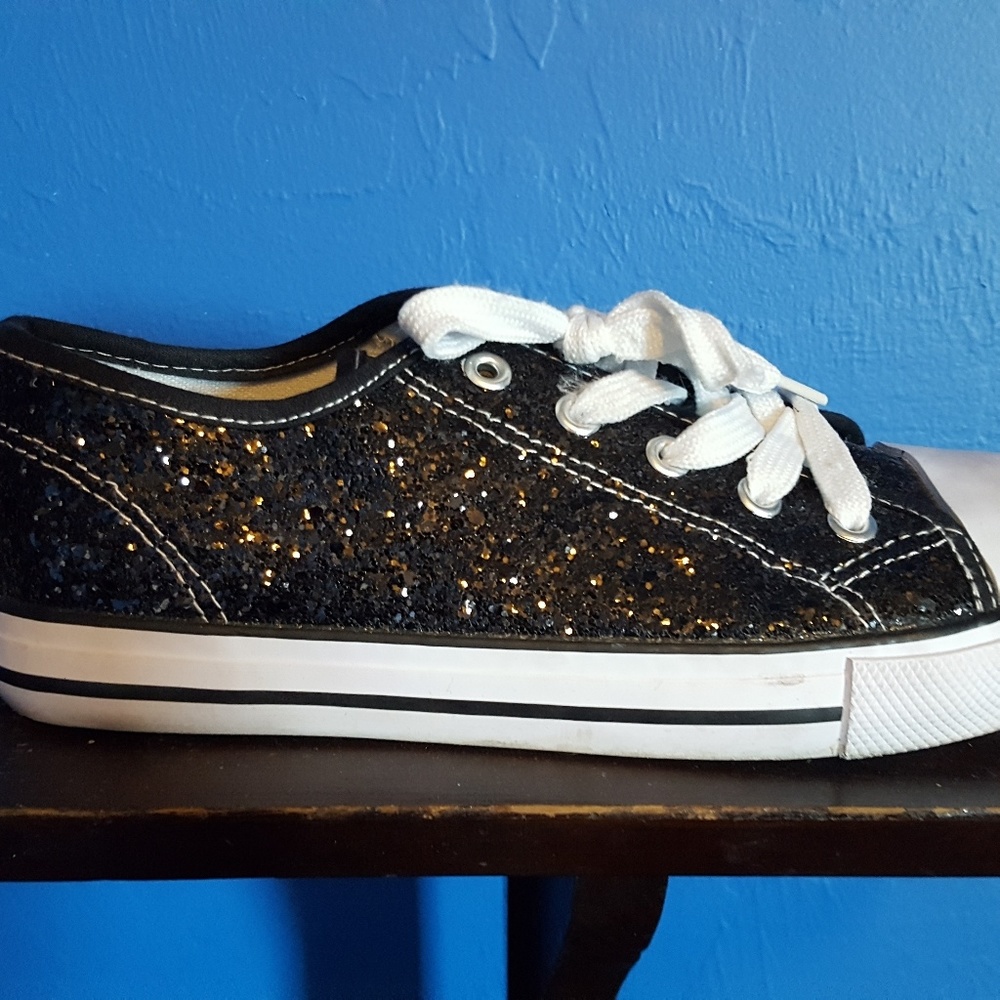 Black Glitter Canvas Shoes