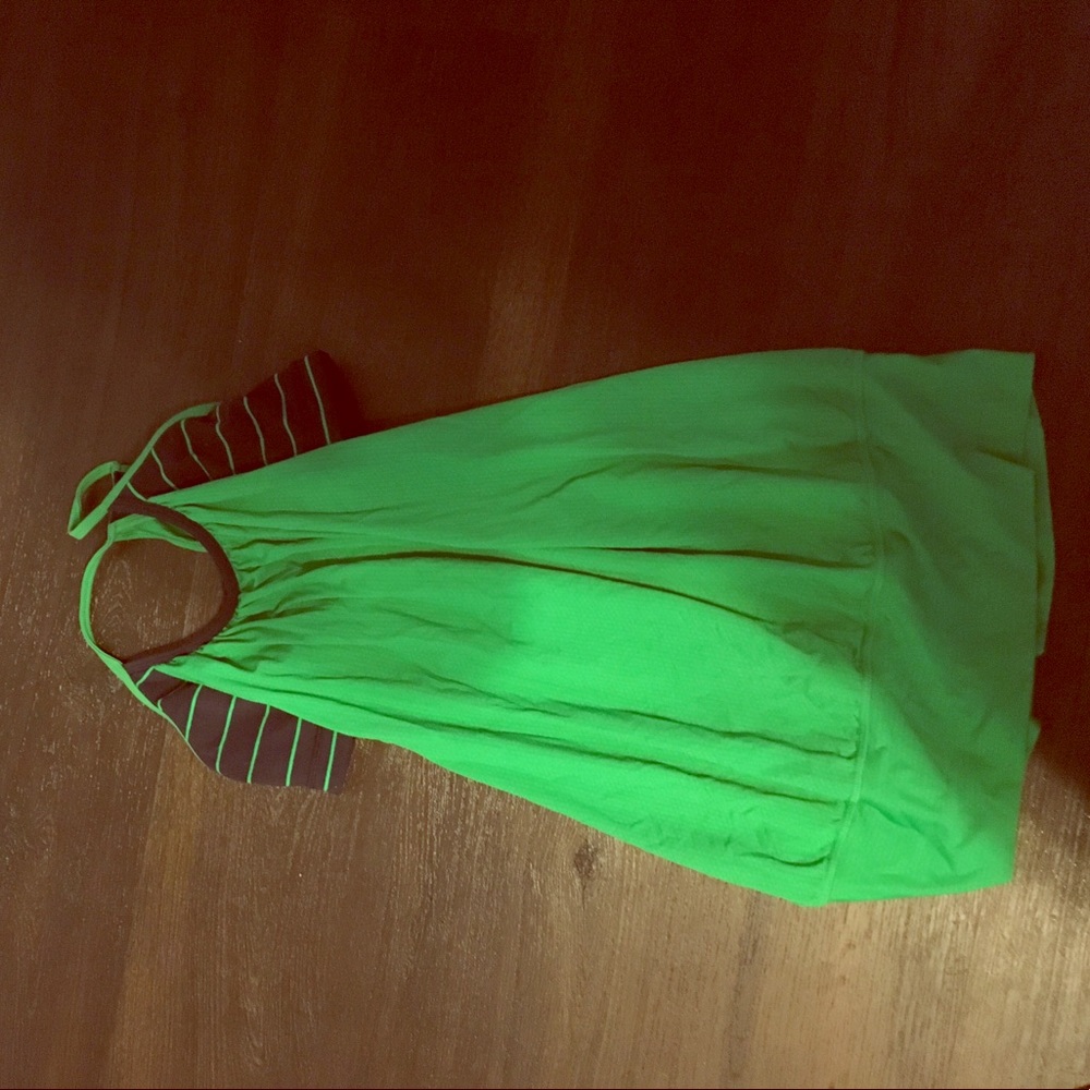 Lululemon built in sports bra shirt