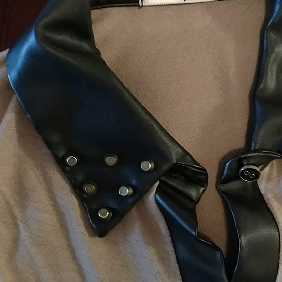 Sold - Picture 2 of 4