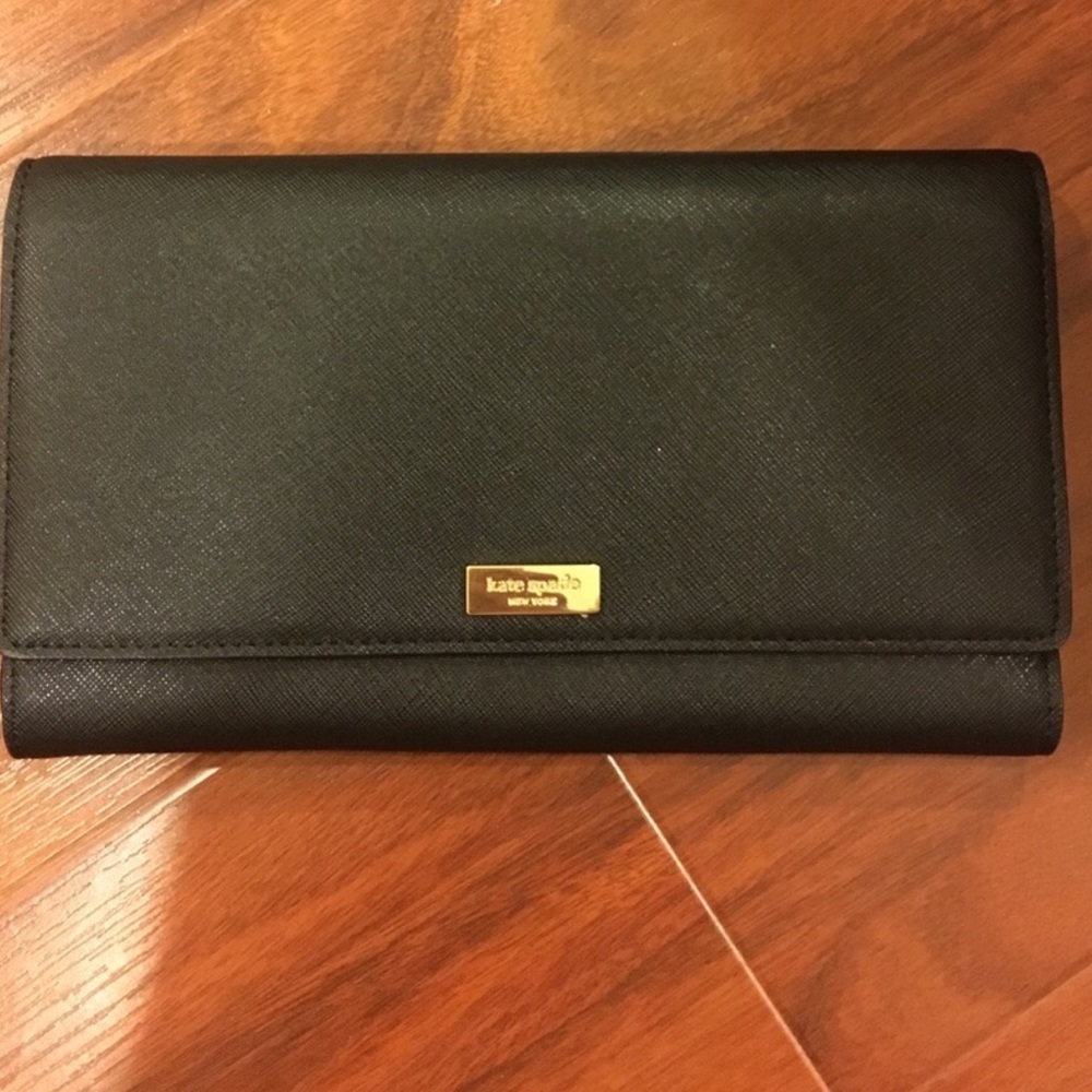 Kate Spade Travel Wallet