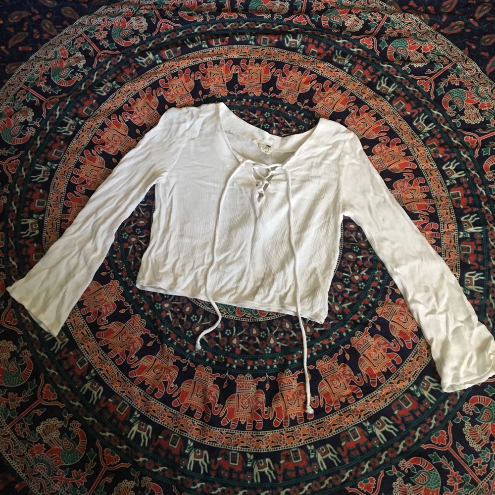 White lace up crop top