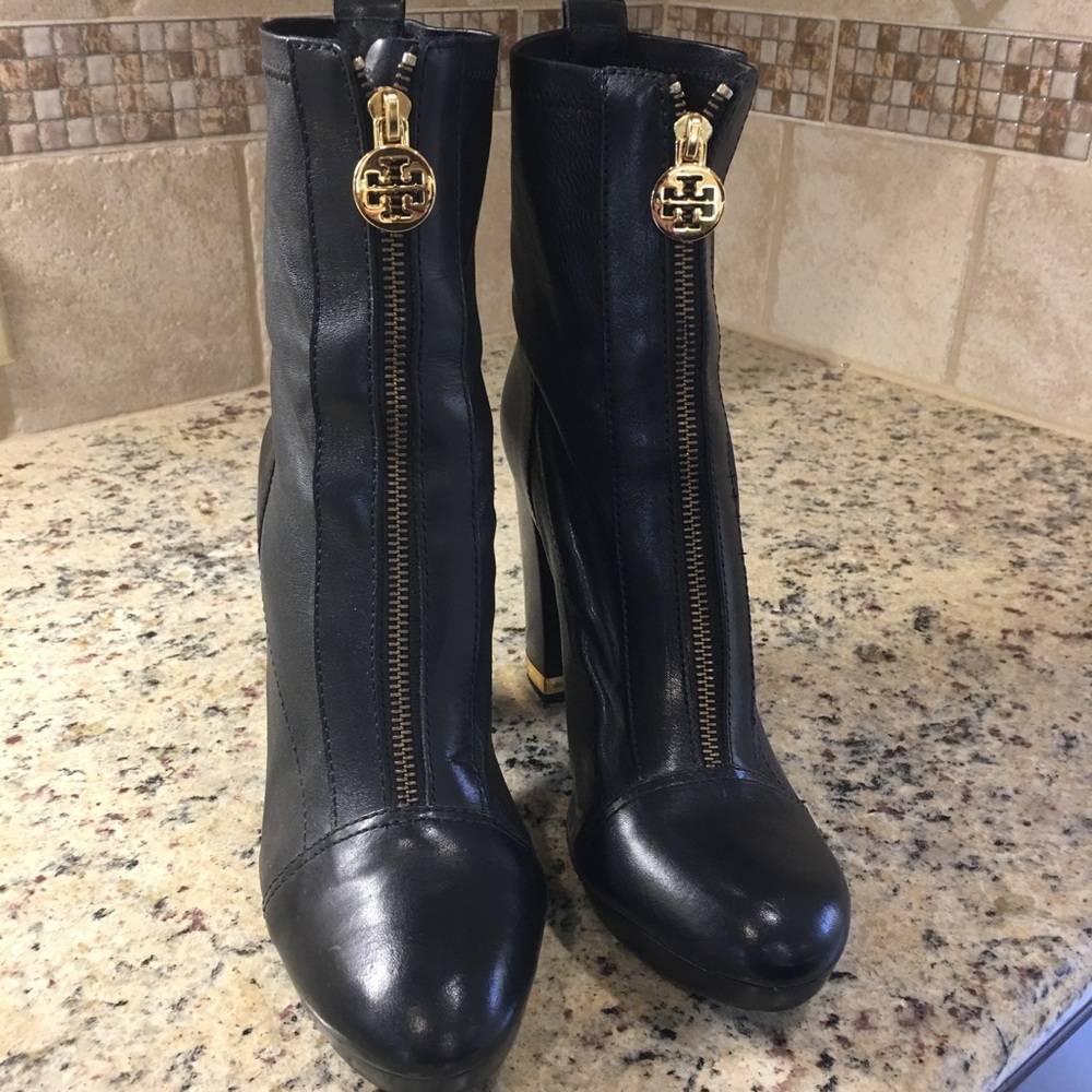 Tory burch boots