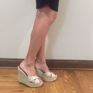 Nude wedges- slides