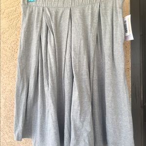 LuLaRoe Madison Grey Jersey