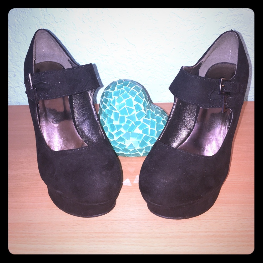 Cathy Jean Platform Heels 👠