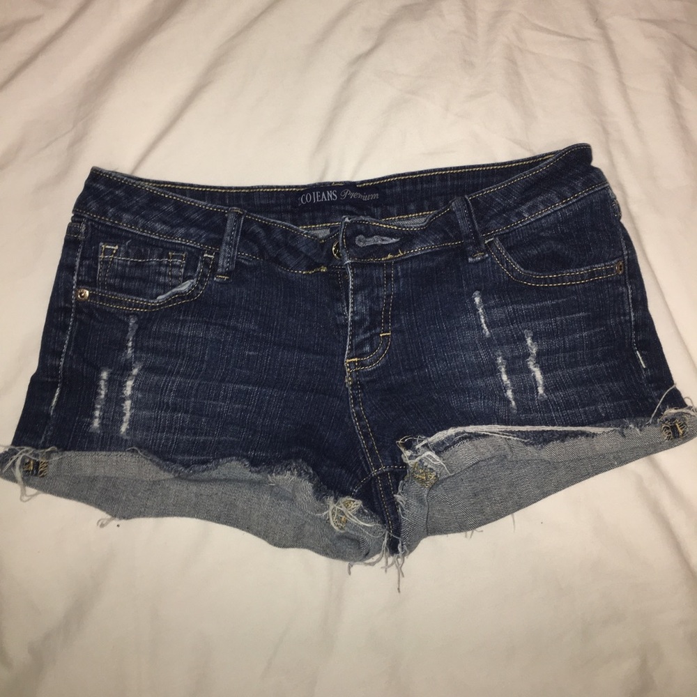 ZCO dark denim frayed jean shorts size 7