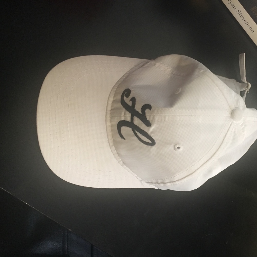 Tommy Hilfiger cap