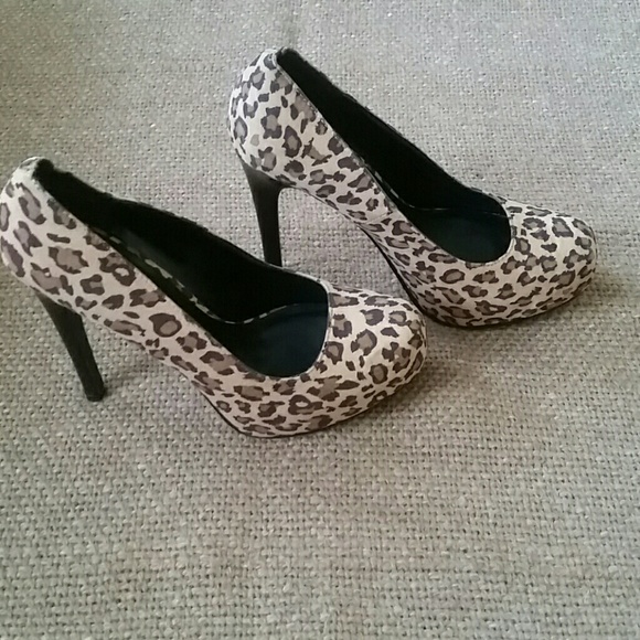 Kardashian Kollection heels - Picture 4 of 5