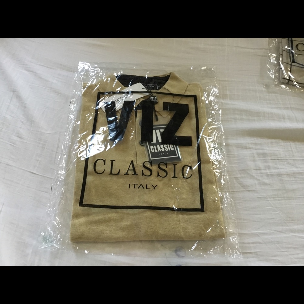 NWT Viz Classic Italy men top